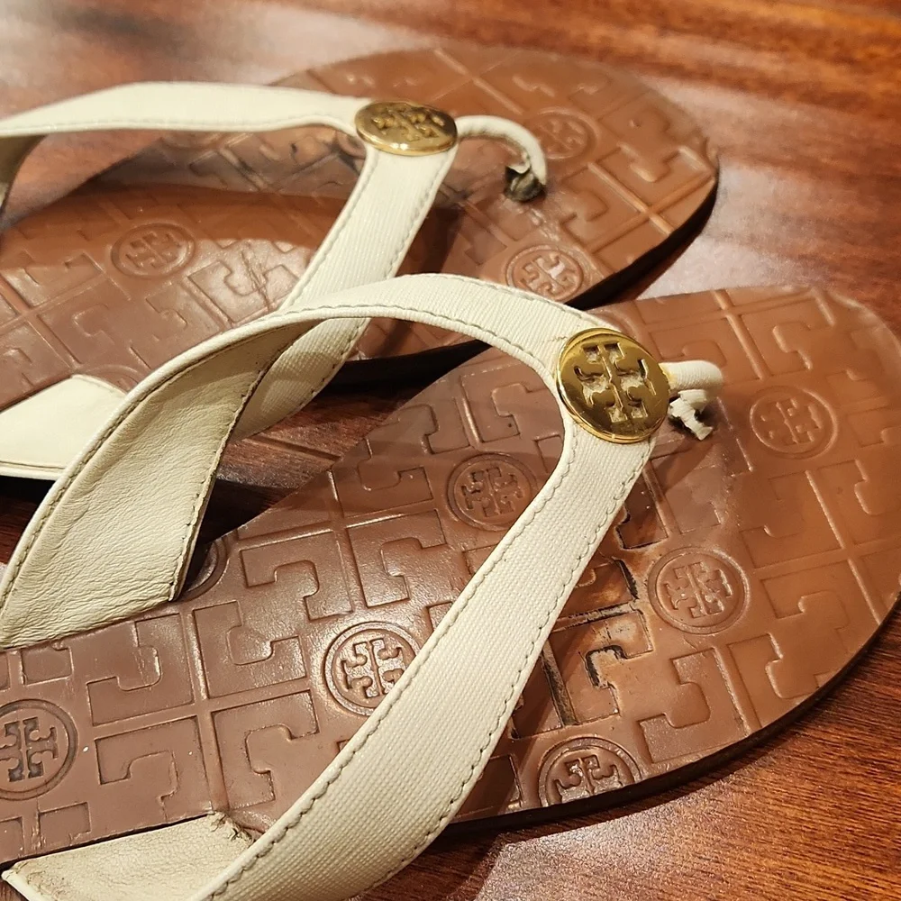 Tory Burch Thora Flip Flops size 10.5